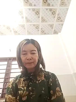 Sexy-ladyboobs20 online show from 9, 9, 2025