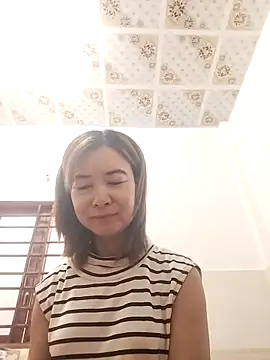 Sexy-ladyboobs20 online show from 12, 9, 2025