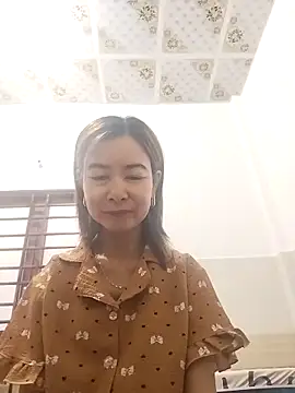 Sexy-ladyboobs20 online show from 22, 9, 2025