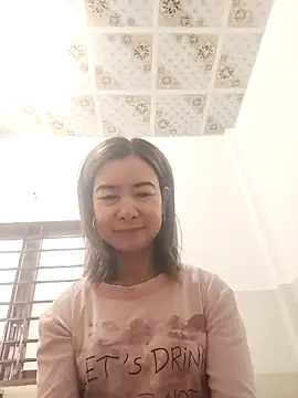 Sexy-ladyboobs20 online show from 30, 9, 2025