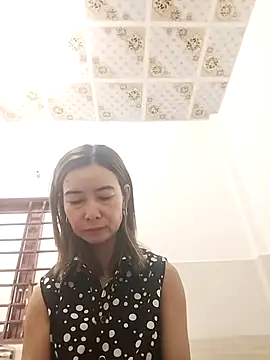 Sexy-ladyboobs20 online show from 27, 11, 2025