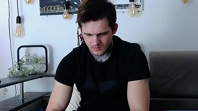 CarterCole online show from 1, 3, 2025