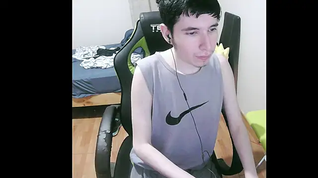 Twink martinboy online show from 5, 1, 2025