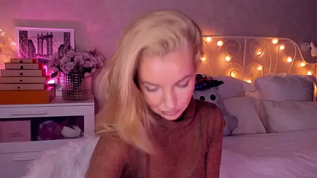 aestetick online show from 4, 11, 2025