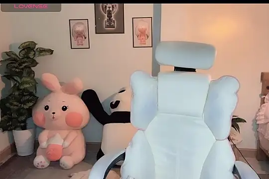  Aimy  online show from 2, 10, 2025