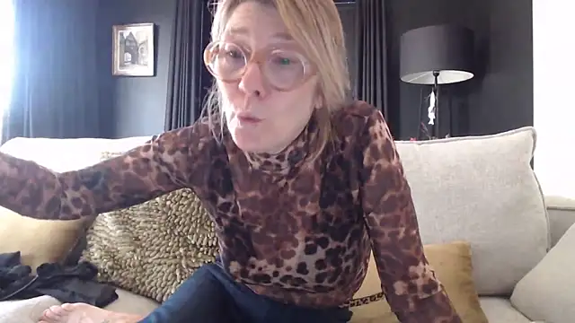 godinflower online show from 4, 3, 2025