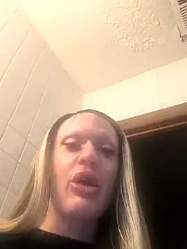 ImCarolinaCutiexxx online show from 17, 9, 2025