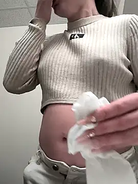 ImCarolinaCutiexxx online show from 10, 10, 2025