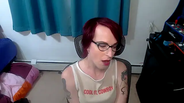 Snapshot of RyffBurnz chatting on 7, 10, 2025 RyffBurnz online show from 7, 10, 2025