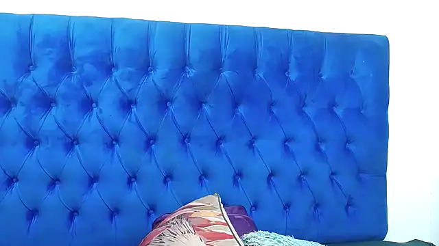 SpicyQueenxxxx online show from 13, 5, 2026