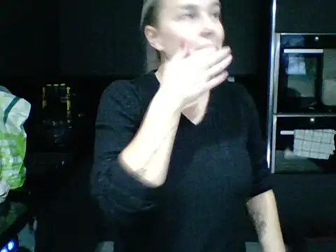 scrummymummy2 online show from 16, 12, 2025