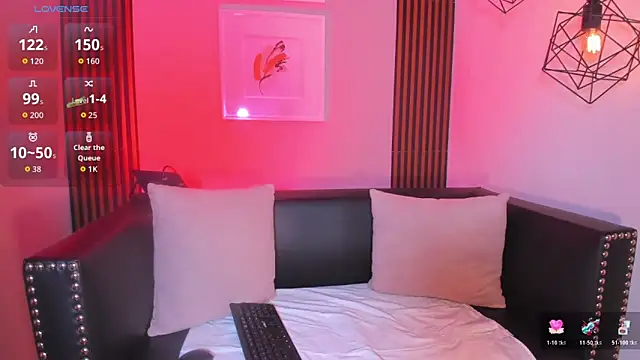 Nahiajhonson  online show from 4, 12, 2025