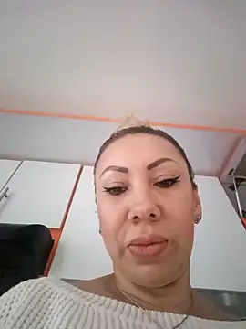 coral smitth online show from 15, 4, 2026