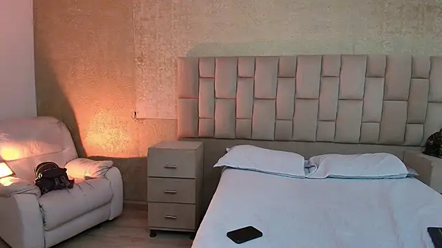 EmmaTorres  online show from 21, 3, 2025