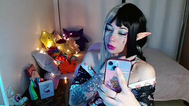 Snapshot of mily_milk_ chatting on 3, 3, 2025 mily milk online show from 3, 3, 2025