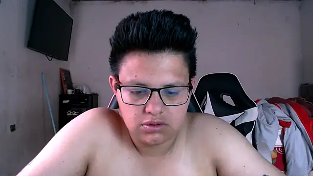 tatsumi nao online show from 31, 10, 2025