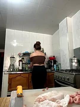 Snapshot of Cloew_Marz chatting on 12, 10, 2025 Cloew Marz online show from 12, 10, 2025