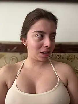 Snapshot of Cloew_Marz chatting on 10, 11, 2025 Cloew Marz online show from 10, 11, 2025