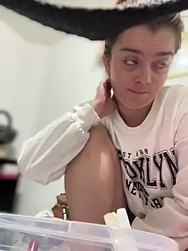 Snapshot of Cloew_Marz chatting on 19, 11, 2025 Cloew Marz online show from 19, 11, 2025