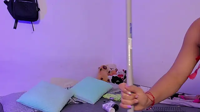 crystalvazquez online show from 16, 10, 2025