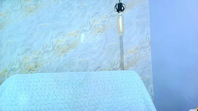 Mia candy 0 online show from 22, 11, 2025