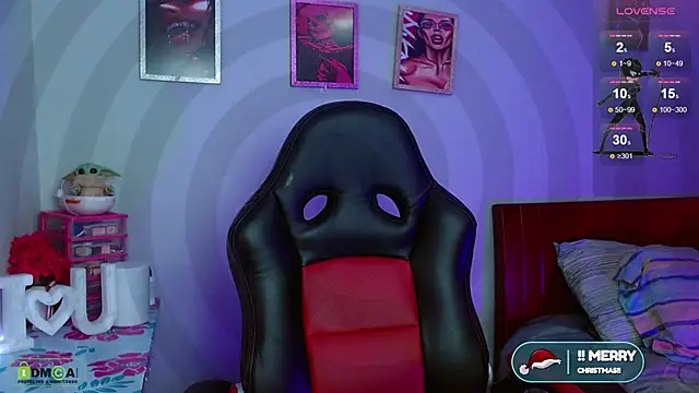 Snapshot of Miss_scarllet_ chatting on 19, 12, 2024 Miss scarllet online show from 19, 12, 2024