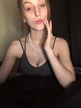 Snapshot of indie-rayne chatting on 14, 1, 2025 indie-rayne online show from 14, 1, 2025