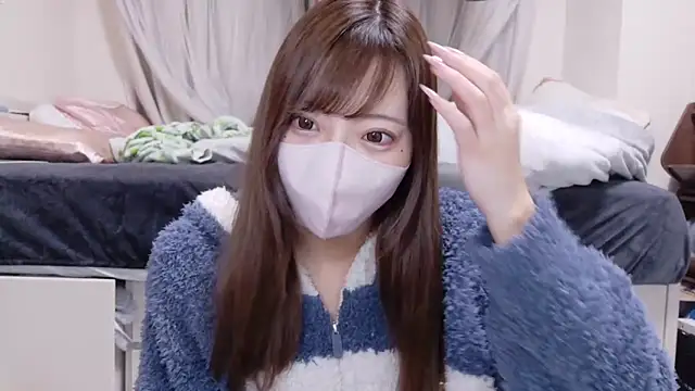 Snapshot of _chanMOMO_ chatting on 12, 3, 2025 chanMOMO online show from 12, 3, 2025