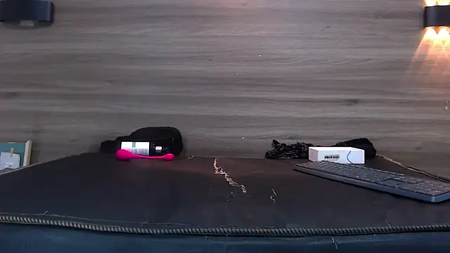 Cutie Shy  online show from 31, 1, 2025