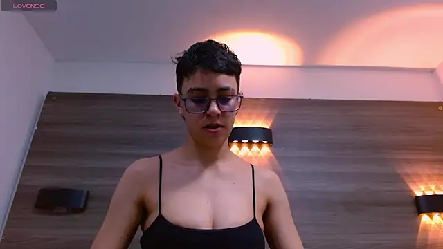 Cutie Shy  online show from 27, 2, 2025