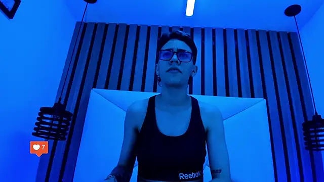 Cutie Shy  online show from 9, 11, 2025