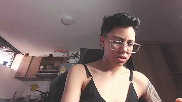 Cutie Shy  online show from 1, 6, 2026