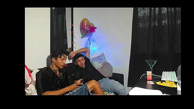 TommyGun 22 online show from 15, 2, 2025