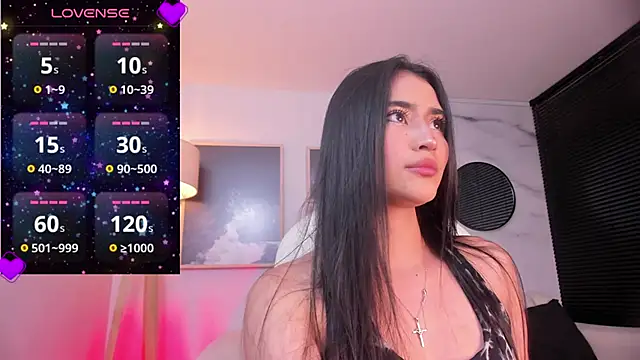 Snapshot of lara_madisson chatting on 4, 12, 2024 lara madisson online show from 4, 12, 2024