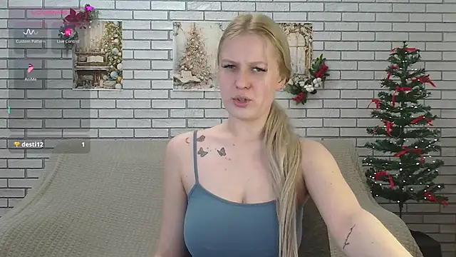 Snapshot of EmiliaDuchess chatting on 30, 12, 2024 EmiliaDuchess online show from 30, 12, 2024