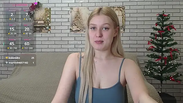 Snapshot of EmiliaDuchess chatting on 9, 1, 2025 EmiliaDuchess online show from 9, 1, 2025