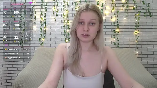 Snapshot of EmiliaDuchess chatting on 16, 2, 2025 EmiliaDuchess online show from 16, 2, 2025