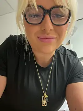 Arabellalee23 online show from 26, 1, 2025