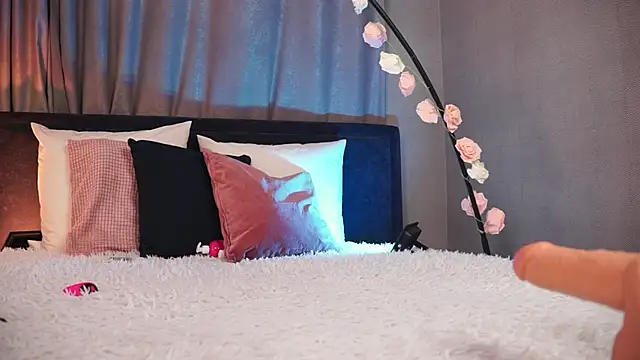 AnnLevine online show from 22, 2, 2025