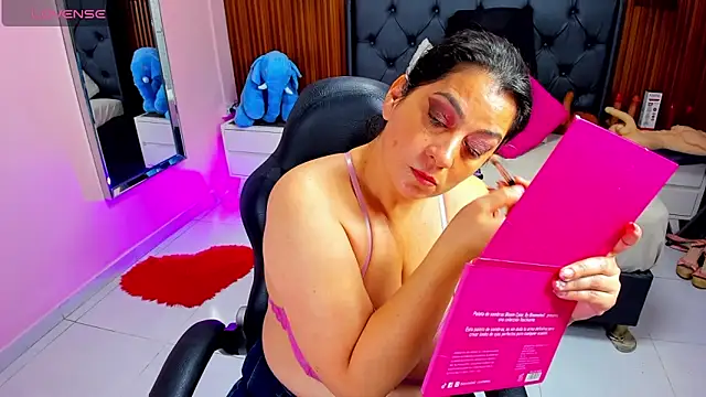 Snapshot of MEYLAGIA chatting on 20, 6, 2026 MEYLAGIA online show from 20, 6, 2026