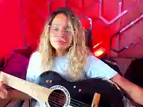 Snapshot of Olivia_Fox69 chatting on 27, 2, 2025 Olivia Fox69 online show from 27, 2, 2025