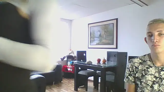 Snapshot of parejacaliente20154 chatting on 18, 12, 2024 parejacaliente20154 online show from 18, 12, 2024