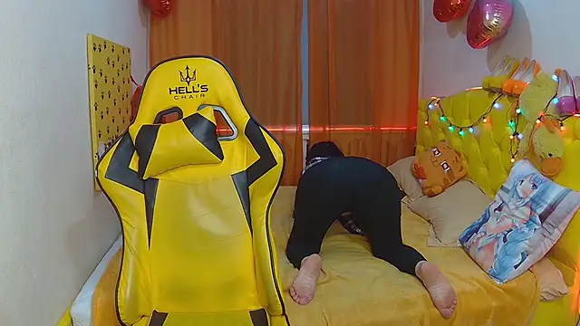 SandraHormas online show from 10, 3, 2025