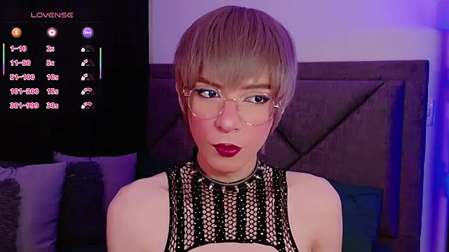 Snapshot of Sammy_Russell chatting on 21, 11, 2025 Sammy Russell online show from 21, 11, 2025