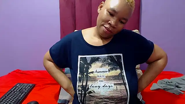 Snapshot of YELLOWBUSTYMELLONS chatting on 21, 12, 2024 YELLOWBUSTYMELLONS online show from 21, 12, 2024