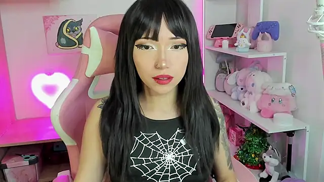 Snapshot of Artic_love chatting on 8, 10, 2025 Artic love online show from 8, 10, 2025