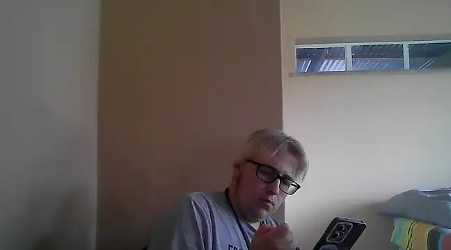 bisexualboy05 online show from 12, 3, 2025