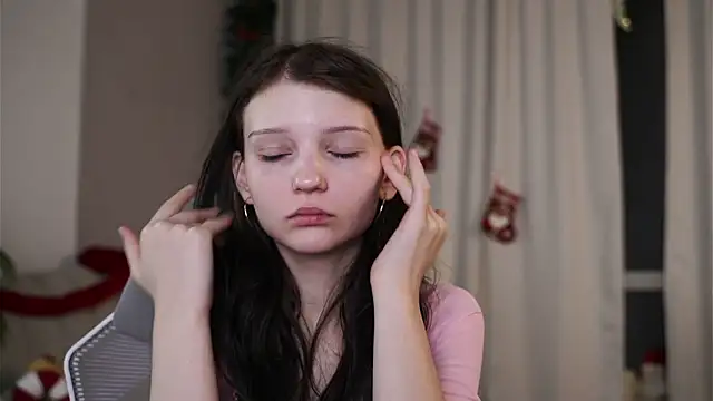 CindyGarrison online show from 15, 12, 2025