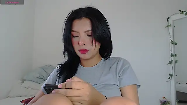 Snapshot of Keyti_Sullivan chatting on 21, 1, 2025 Keyti Sullivan online show from 21, 1, 2025