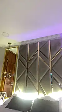 Emma-Conti online show from 5, 3, 2025